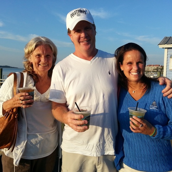 Meet your Posher, Margot - Picture 2 of 3